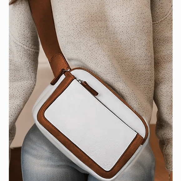 FAUX Leather Sling Bag✨️ - Picture 2 of 7